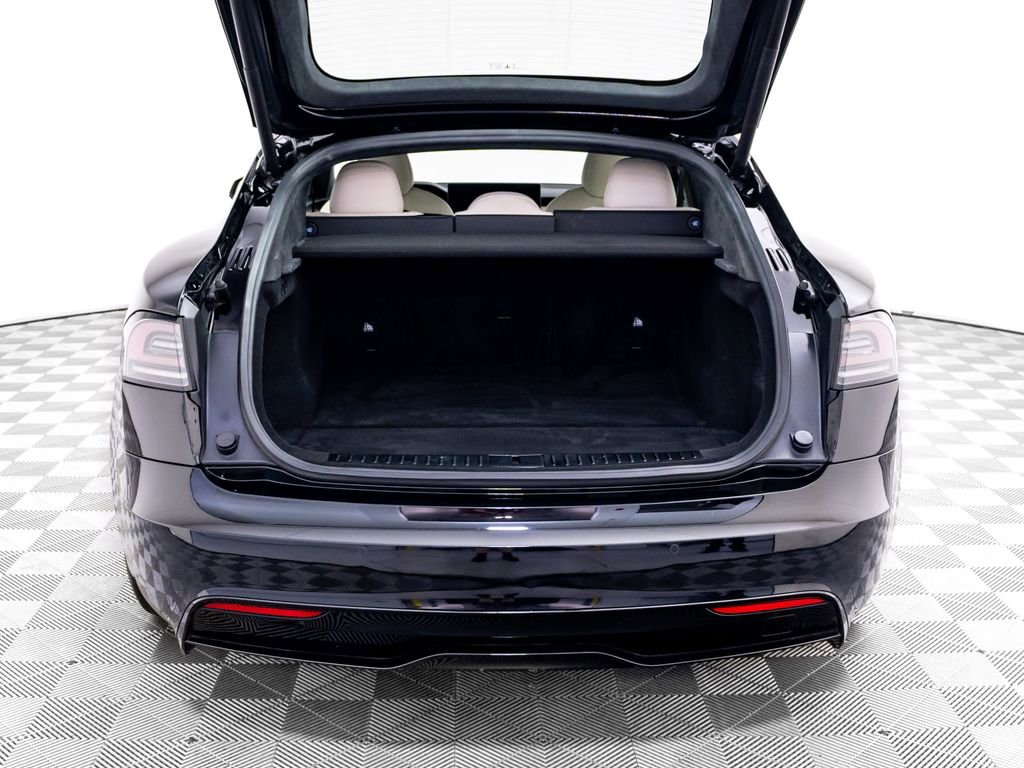 Used 2023 Tesla Model S Standard Range image 33
