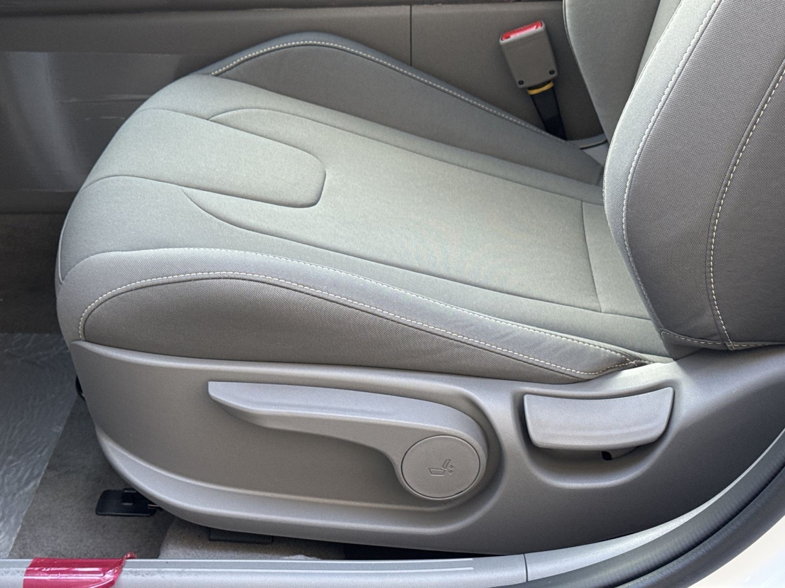 New 2026 Hyundai Elantra SEL Sport Premium FWD image 14