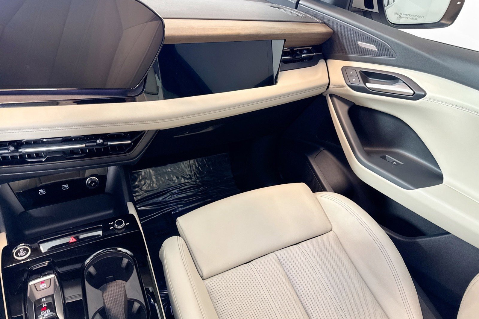 Used 2025 Audi Q6 e-tron Prestige w/ Beige Warm Weather Package image 21