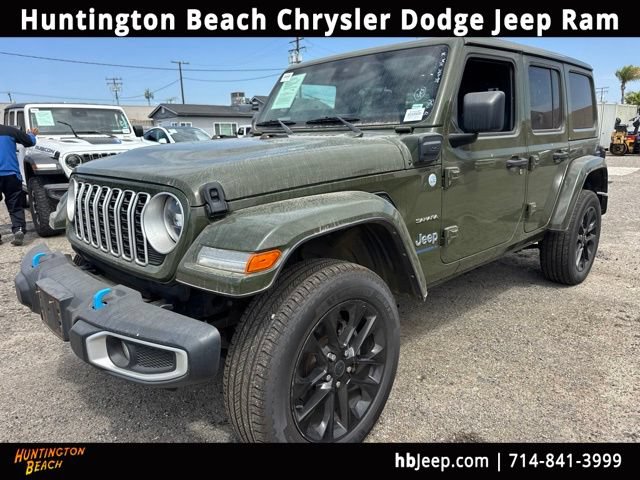 Used 2024 Jeep Wrangler Unlimited Sahara AWD/4WD image 1