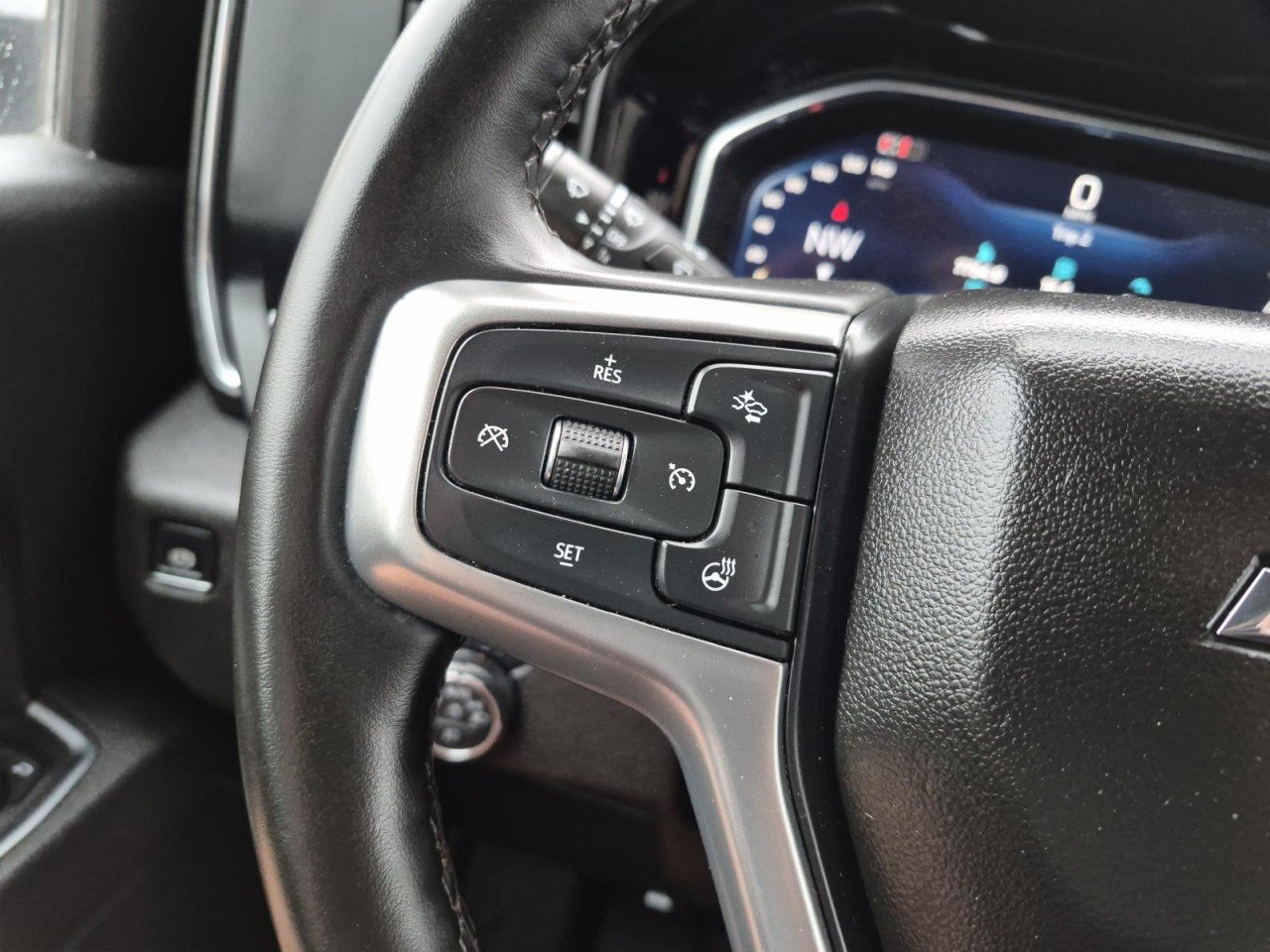 Certified 2025 Chevrolet Silverado 2500 LT w/ Convenience Package AWD/4WD image 18