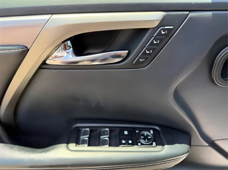 Used 2022 Lexus RX 450h F Sport w/ Accessory Package AWD/4WD image 25
