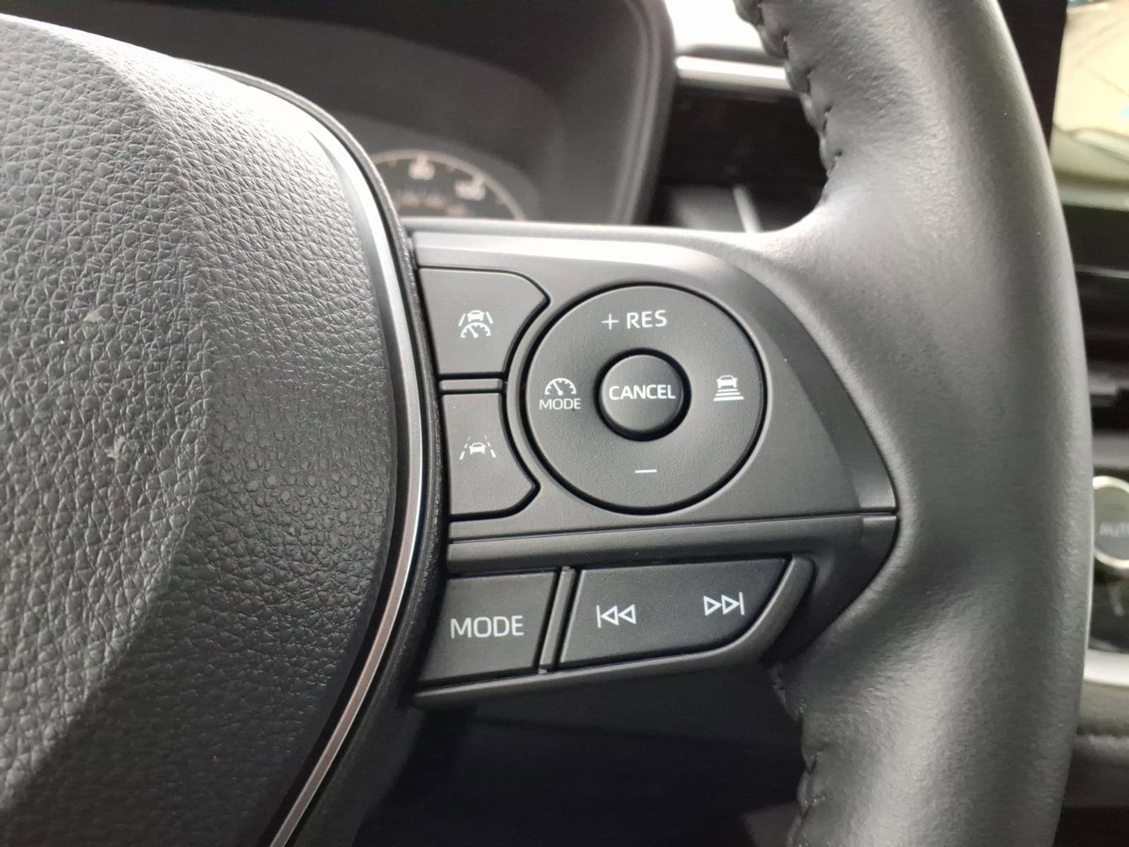 Certified 2023 Toyota Corolla SE w/ SE Premium Package image 19