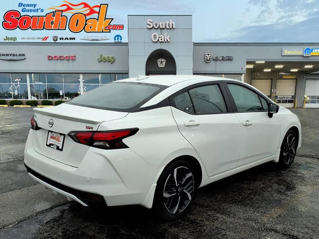 Used 2023 Nissan Versa SR w/ Trunk Package image 3