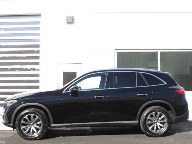 Used 2026 Mercedes-Benz GLC 300 4MATIC image 4