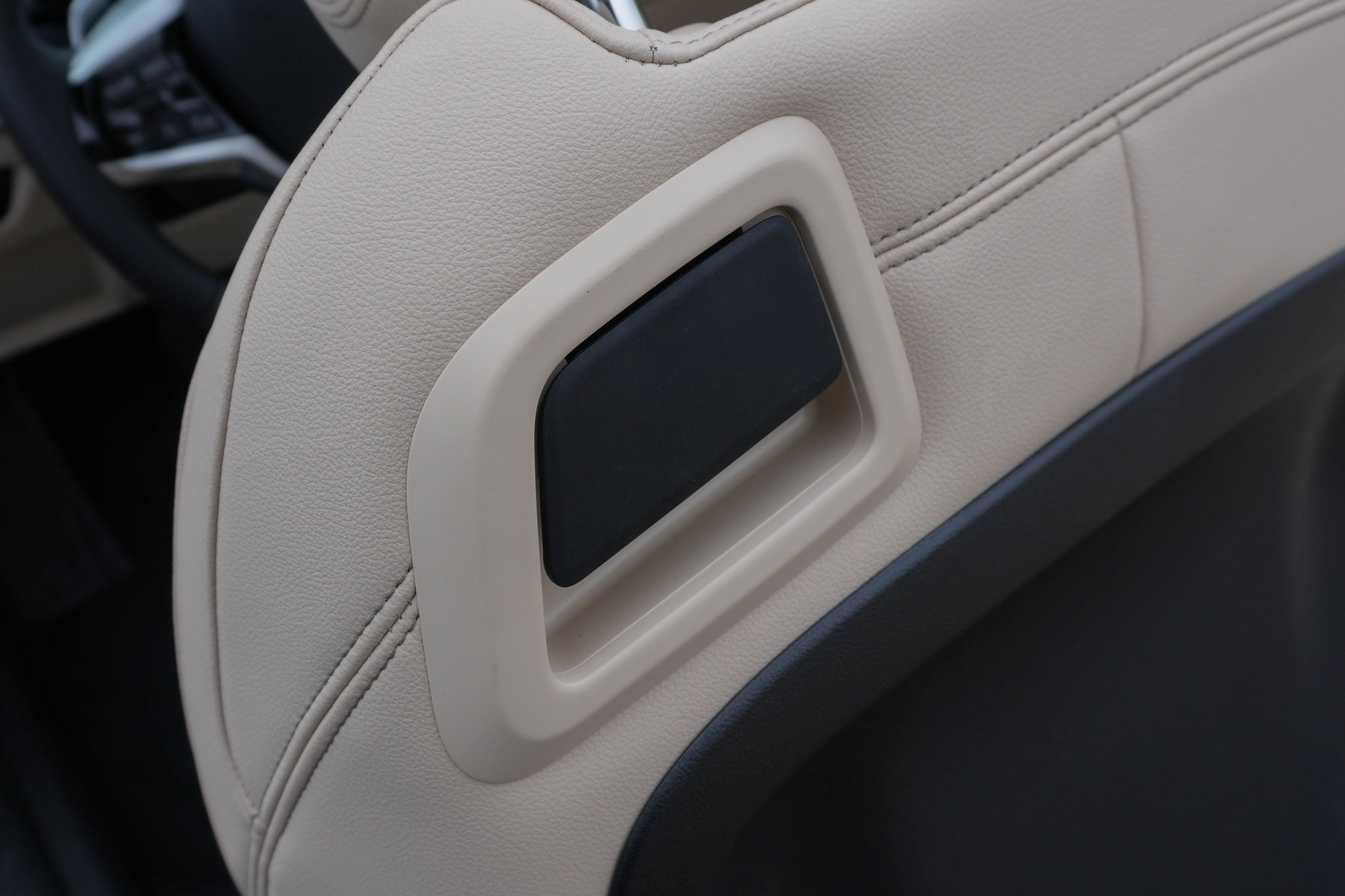 Used 2026 BMW 430i Convertible RWD image 37