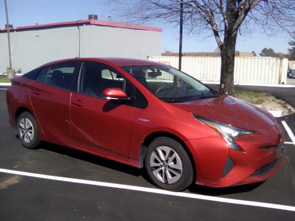 Used 2016 Toyota Prius Two image 1