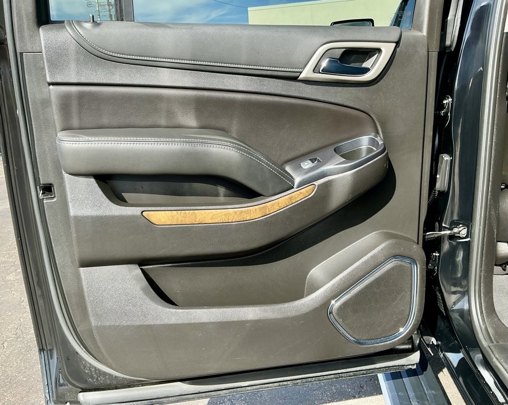 Used 2019 GMC Yukon XL Denali w/ Denali Ultimate Package image 30