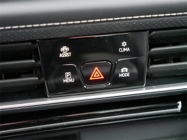 Certified 2025 Volkswagen Atlas SEL image 33