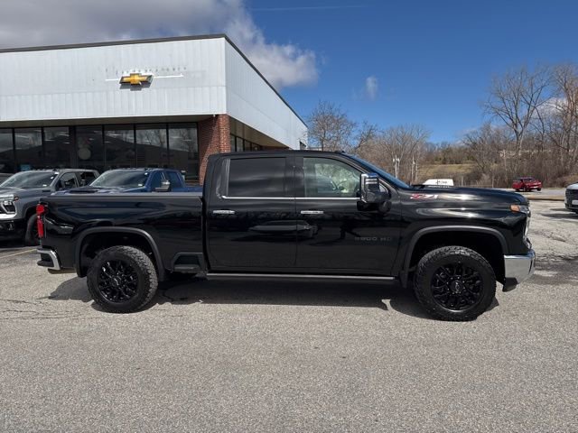 Used 2025 Chevrolet Silverado 2500 LTZ w/ LTZ Premium Package image 10