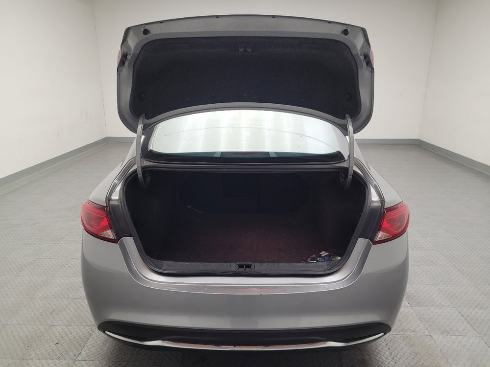 Used 2015 Chrysler 200 Limited w/ Convenience Group FWD image 29
