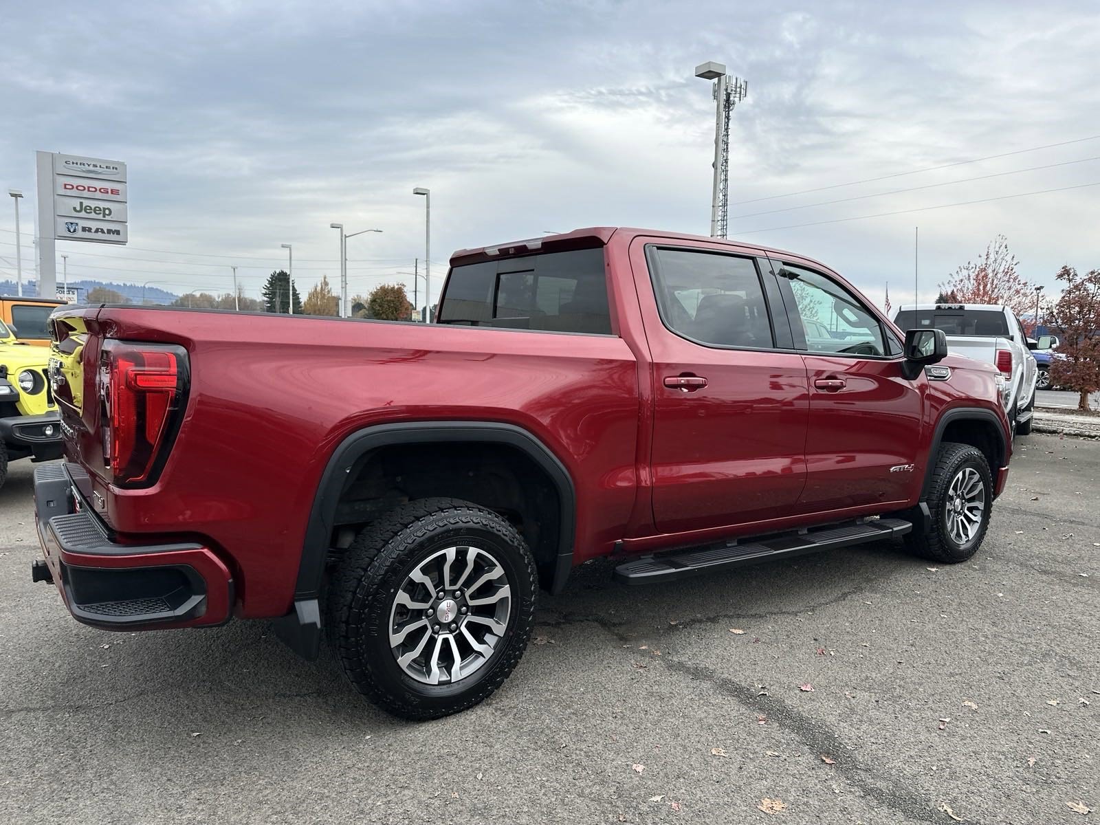 Used 2019 GMC Sierra 1500 AT4 w/ AT4 Premium Package image 6