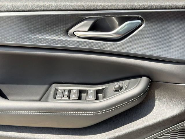 New 2026 Jeep Grand Cherokee L Laredo image 21