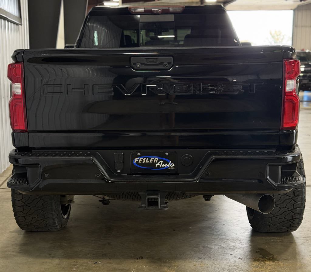 Used 2021 Chevrolet Silverado 2500 LTZ w/ Z71 Chrome Sport Edition AWD/4WD image 2