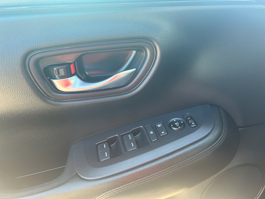 Used 2024 Honda HR-V LX image 19