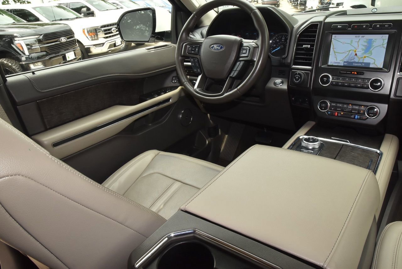 Used 2021 Ford Expedition Limited image 16