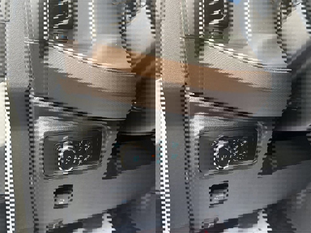 Used 2023 Ford Bronco Outer Banks image 15