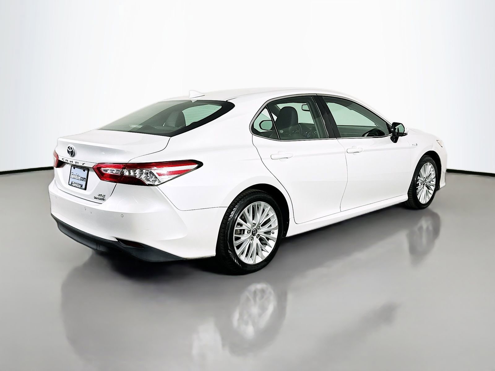 Used 2018 Toyota Camry XLE w/ Audio Package FWD image 7
