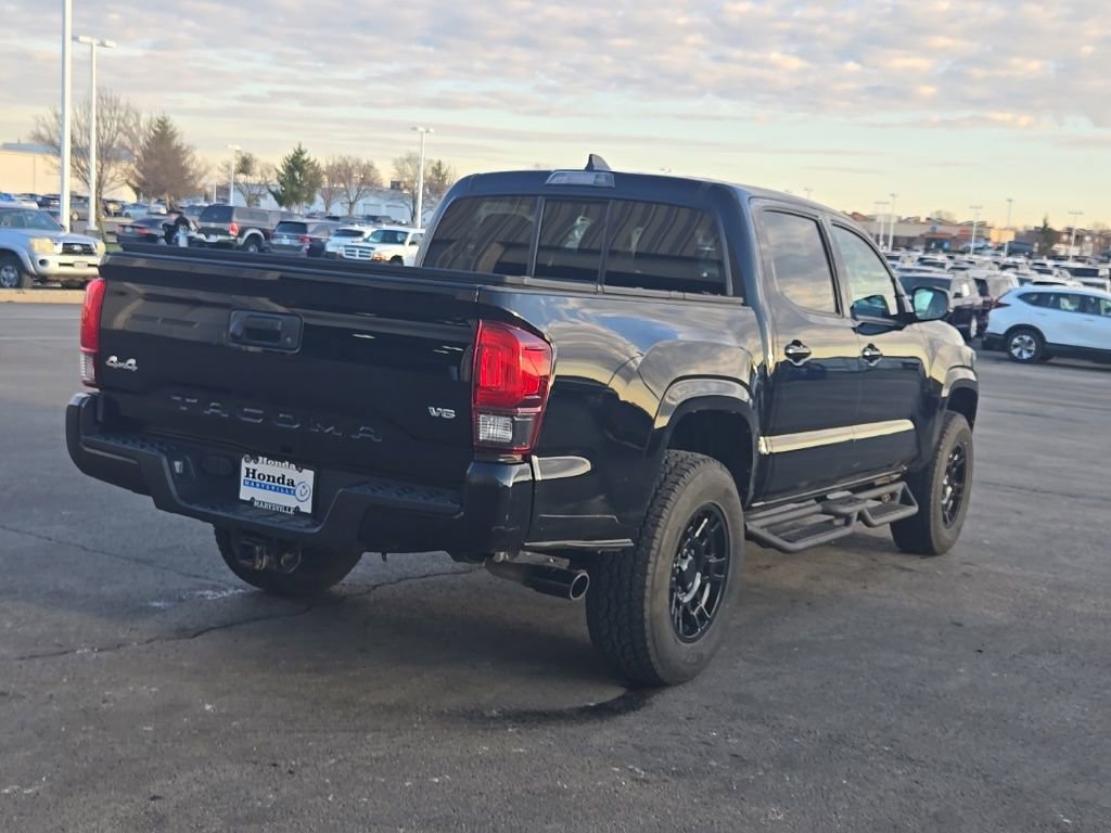 Used 2022 Toyota Tacoma SR image 9