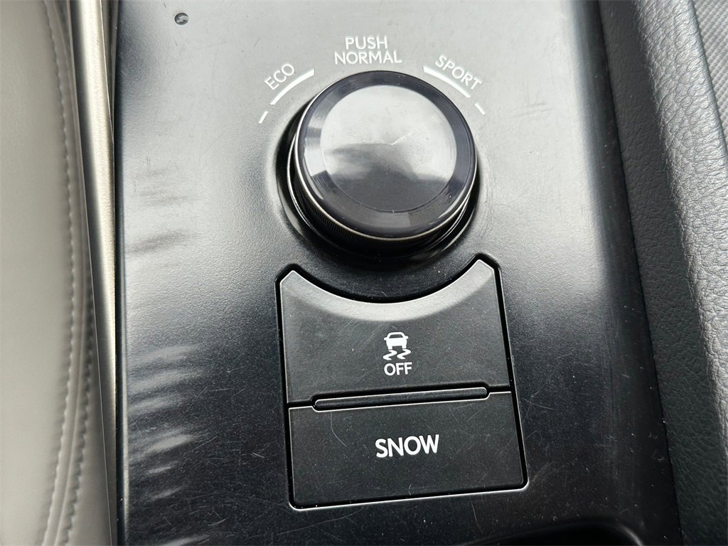 Used 2014 Lexus IS 250 AWD image 31