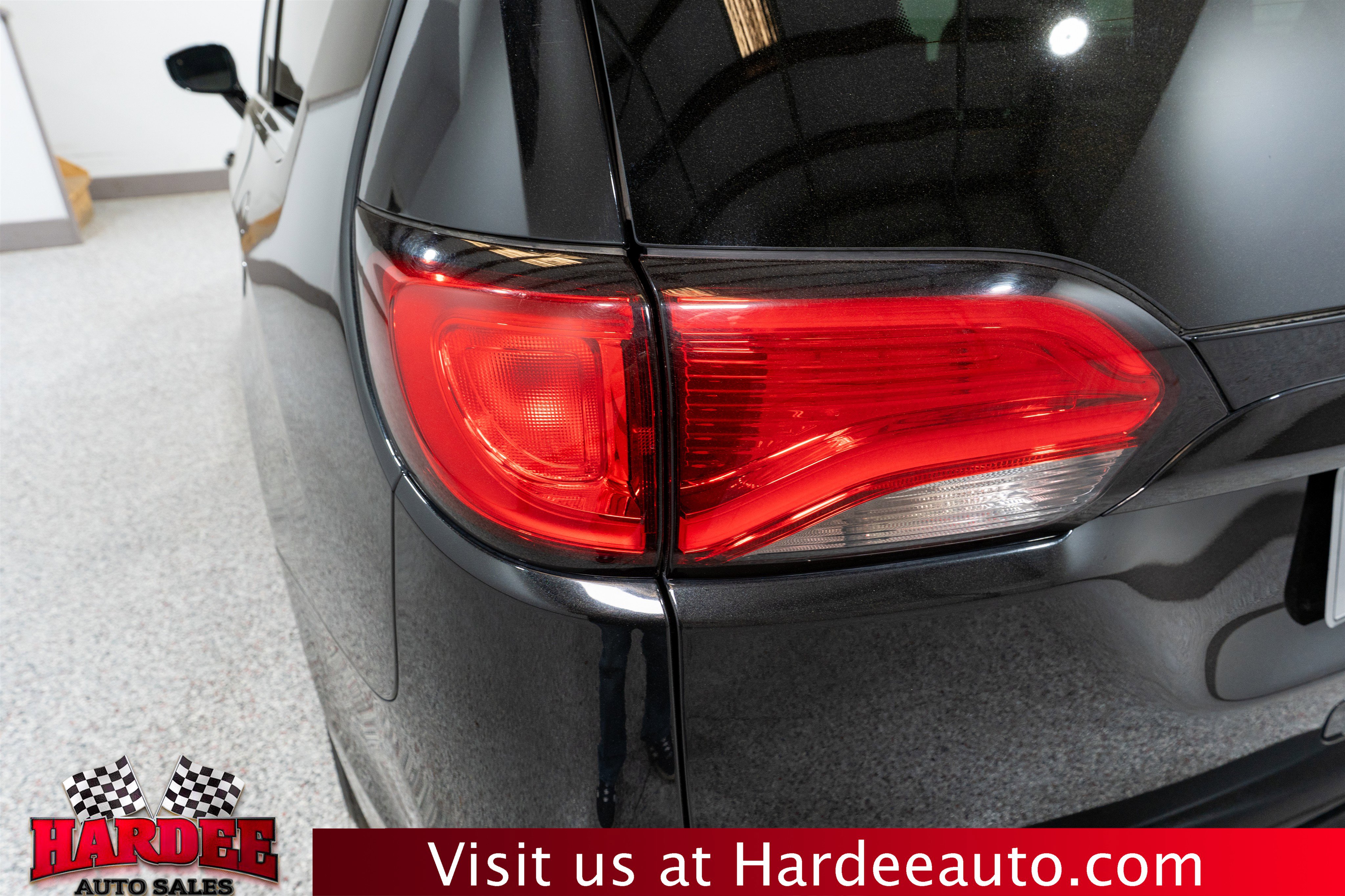 Used 2020 Chrysler Pacifica Limited image 9
