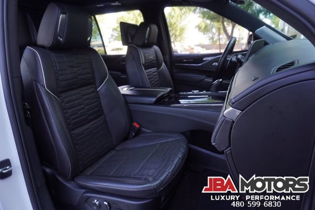 Used 2023 Cadillac Escalade V AWD/4WD image 11