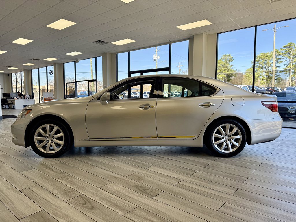 Used 2007 Lexus LS 460 RWD image 4