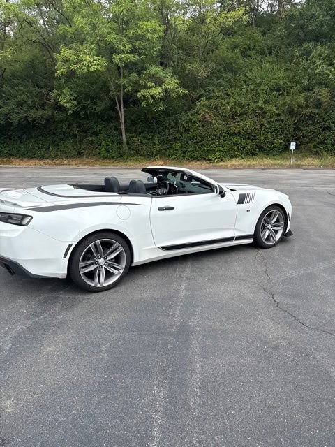 Used 2018 Chevrolet Camaro LT w/ RS Package RWD image 5