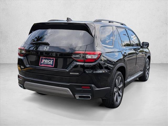 Used 2024 Honda Pilot Touring image 5