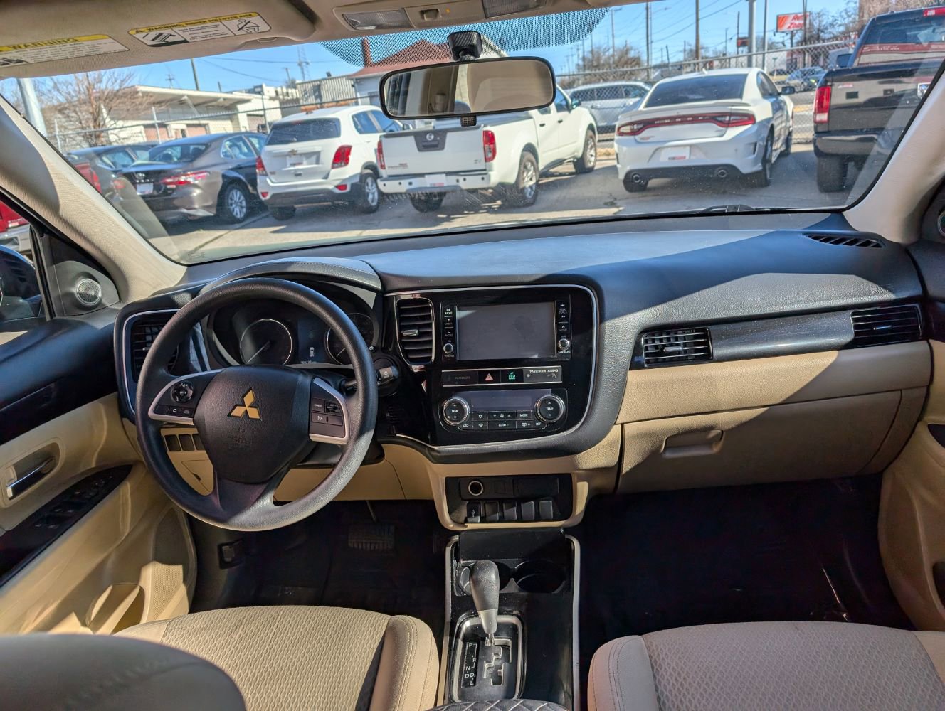Used 2019 Mitsubishi Outlander ES image 14