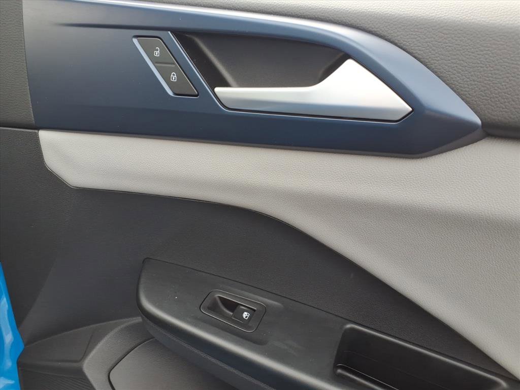 Used 2022 Volkswagen Taos SE image 7