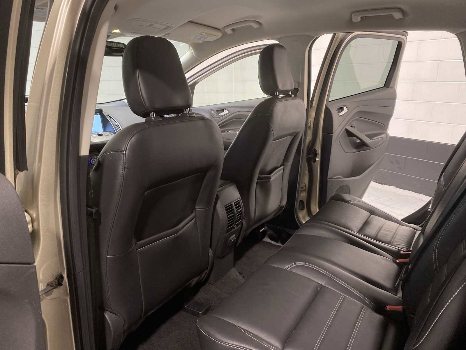 Used 2018 Ford Escape SEL w/ Ford Safe & Smart Package image 12