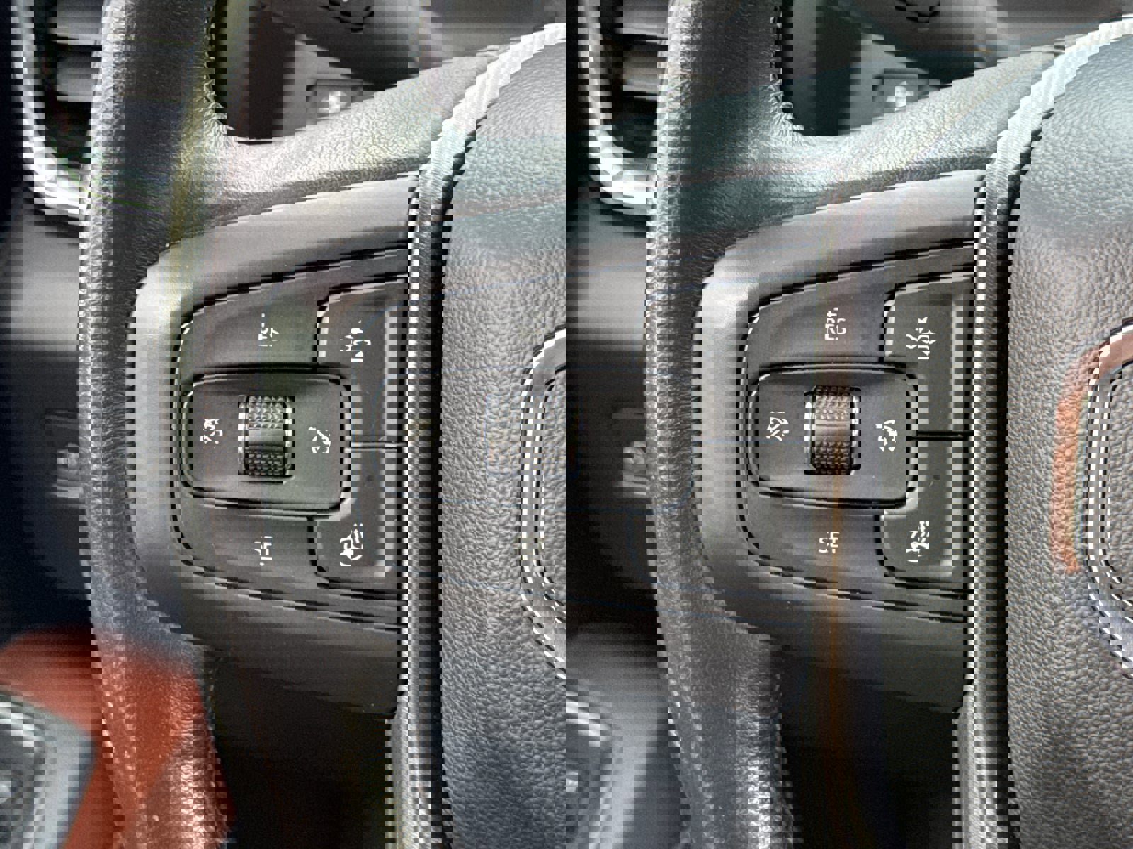 Certified 2024 GMC Sierra 3500 Denali Ultimate image 27