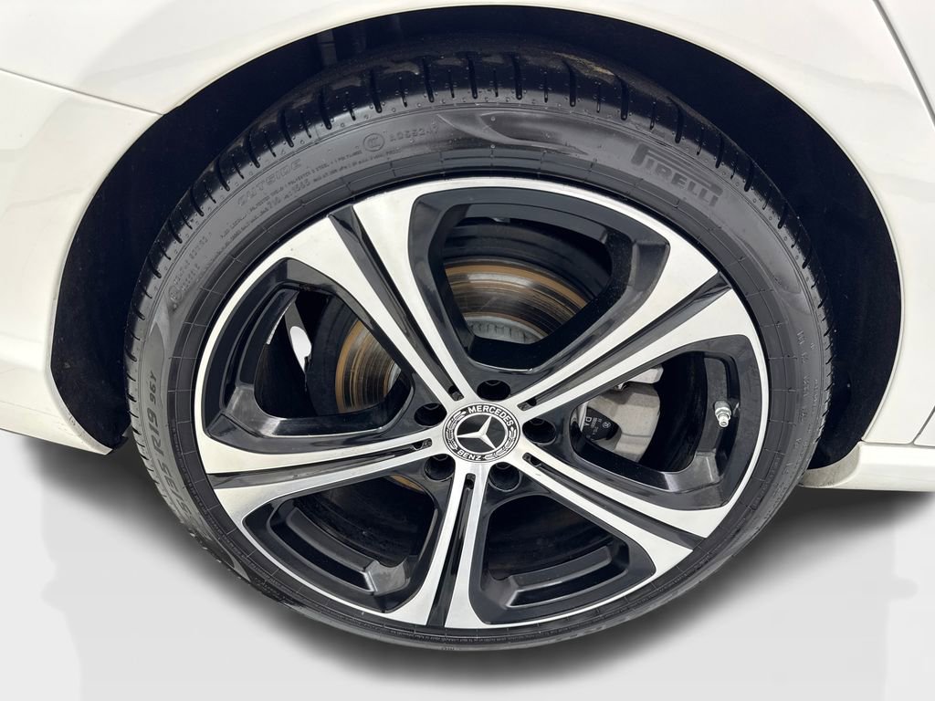 Used 2025 Mercedes-Benz C 300 Sedan image 81