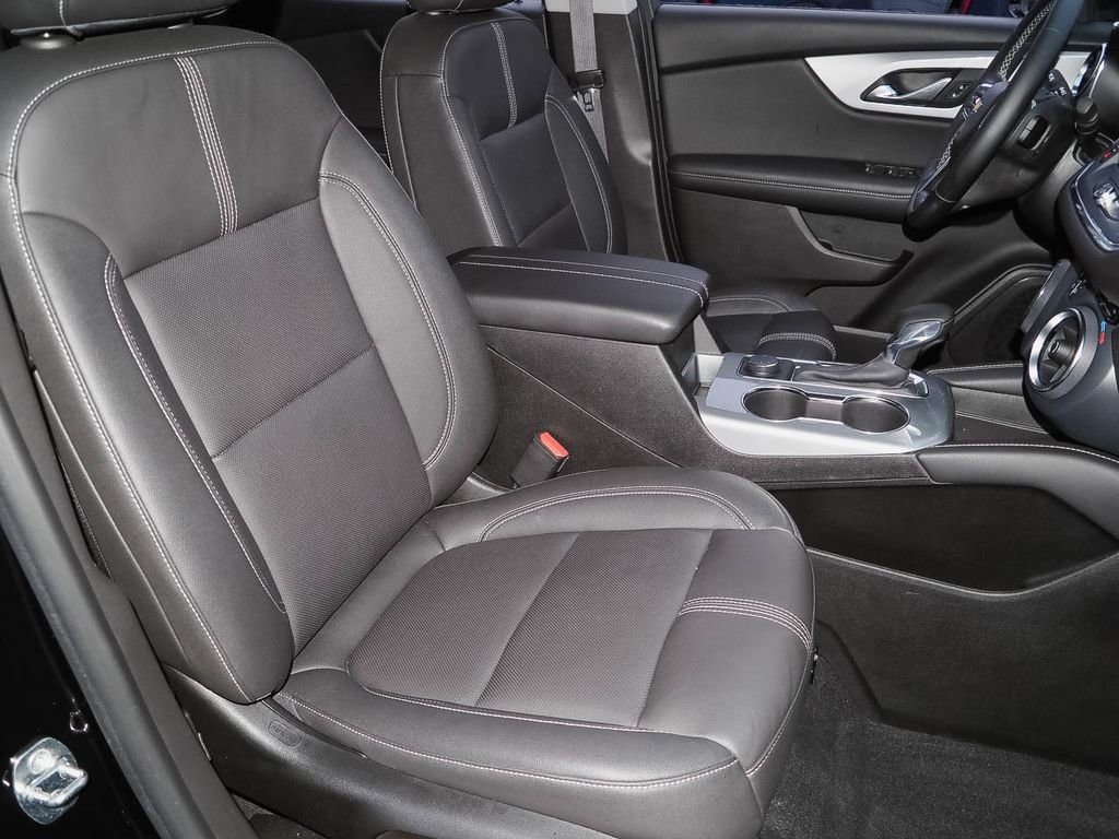 Used 2023 Chevrolet Blazer LT image 17