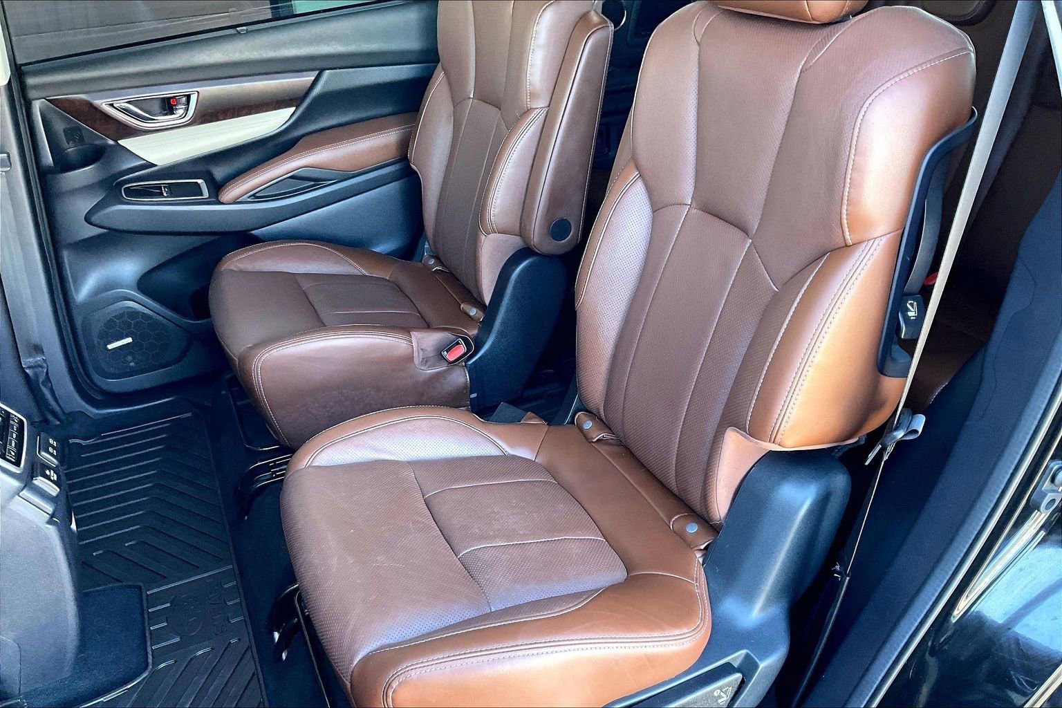 Used 2020 Subaru Ascent Touring w/ Popular Package #2A image 17