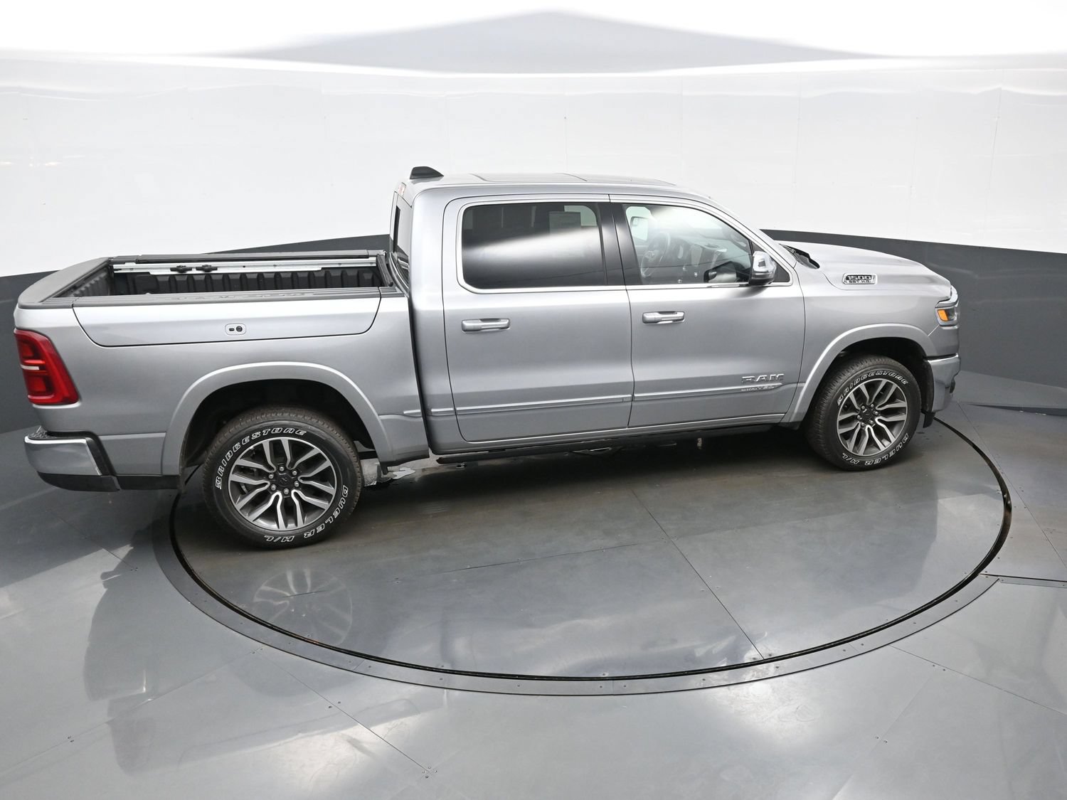 Used 2025 RAM 1500 Limited AWD/4WD image 41