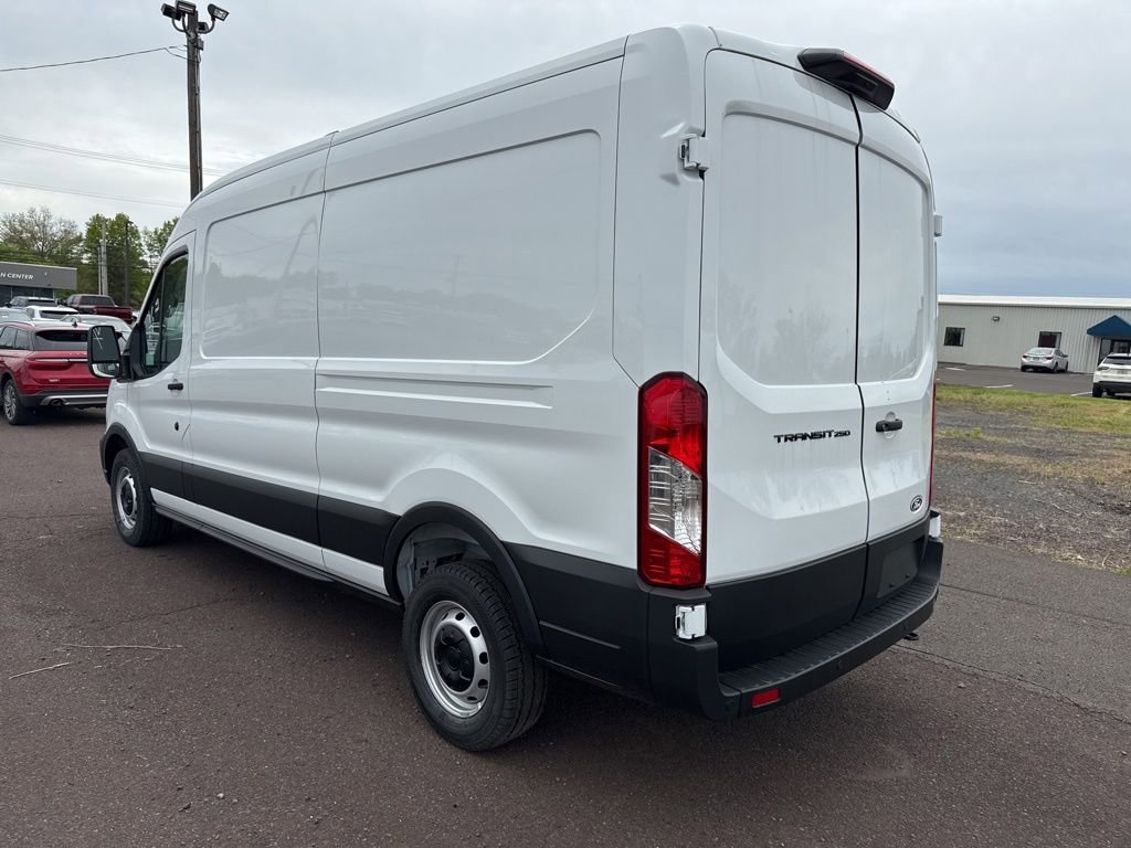 New 2026 Ford Transit 250 148 Medium Roof RWD image 4