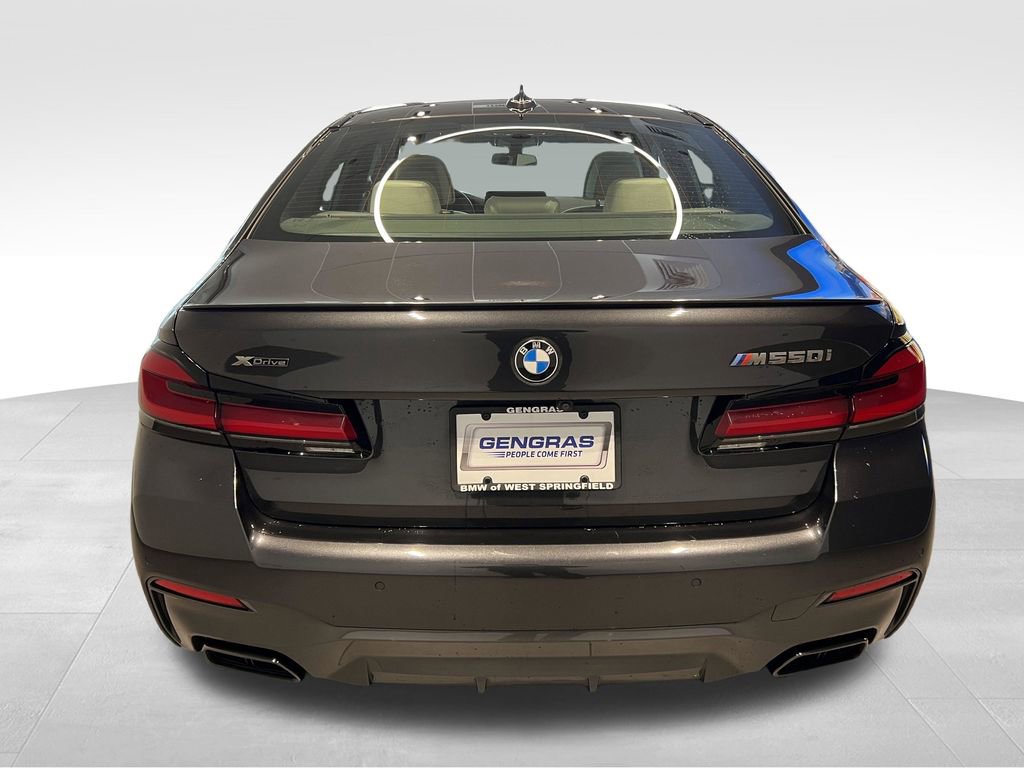Used 2023 BMW M550i xDrive w/ Dynamic Handling Package image 9