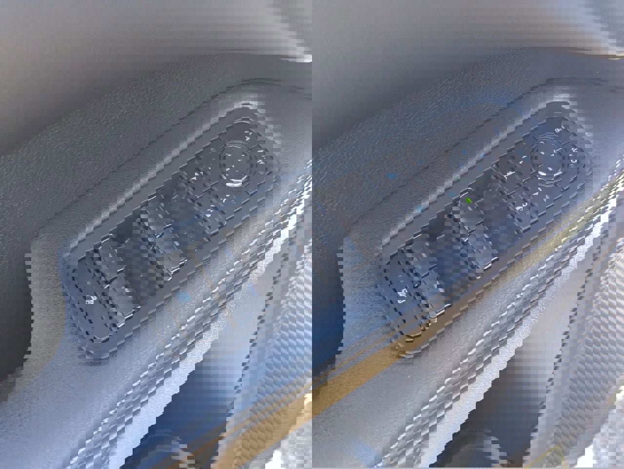 Used 2023 Lexus RX 350 FWD w/ Accessory Package (Z1) image 21