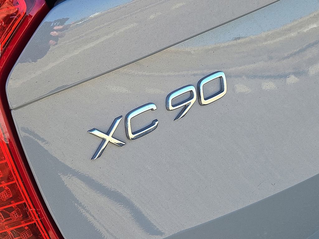 Certified 2025 Volvo XC90 B6 Ultra image 13