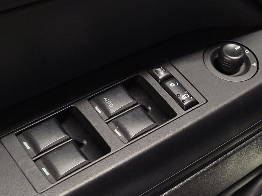 Used 2017 Jeep Compass 75th Anniversary w/ Power Value Group image 27