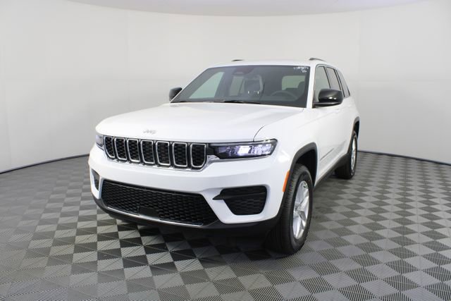 New 2026 Jeep Grand Cherokee Laredo X image 22