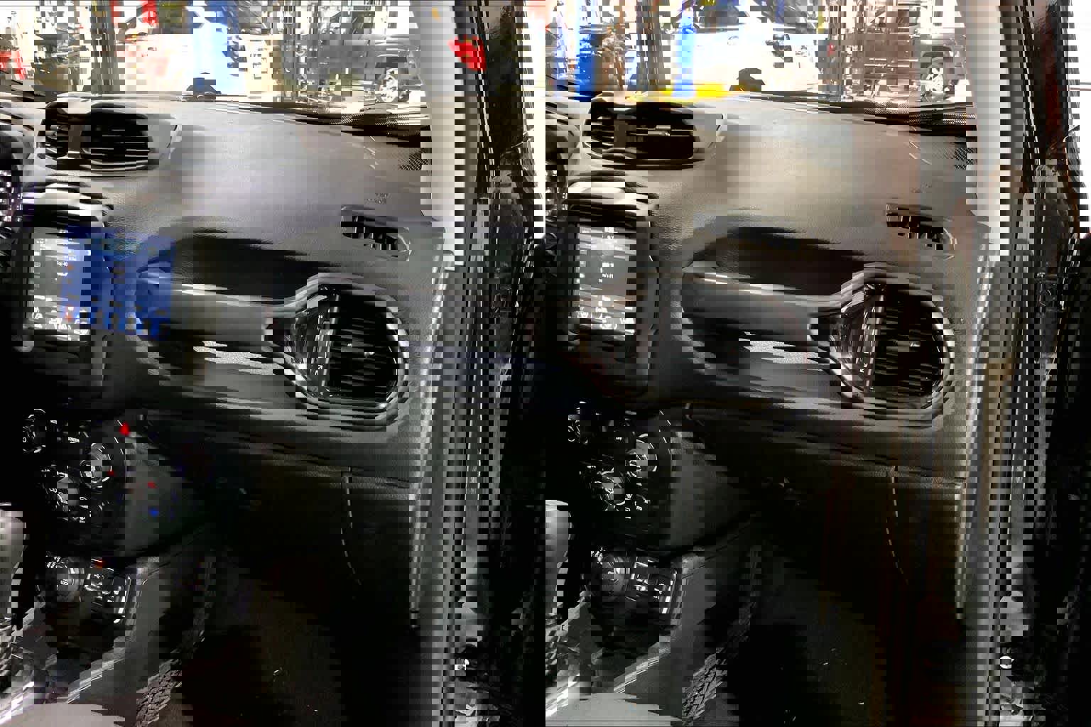 Used 2020 Jeep Renegade Altitude image 20