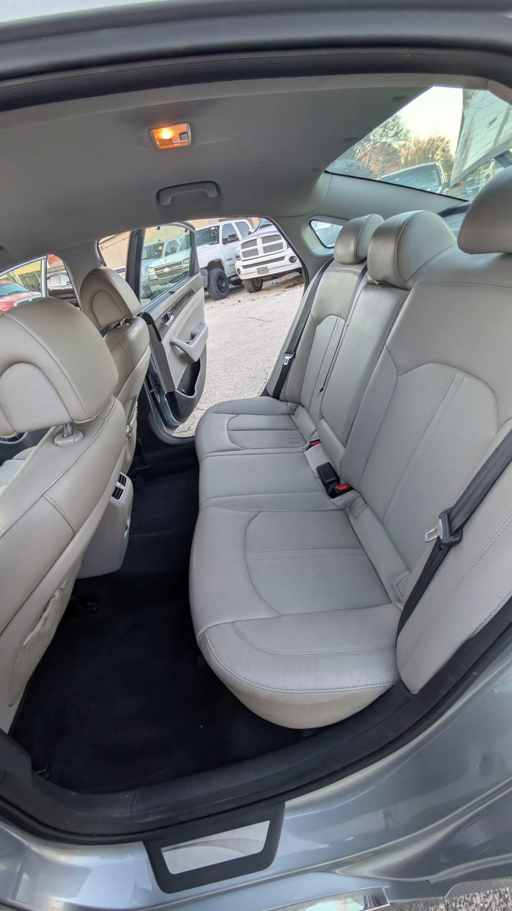 Used 2015 Hyundai Sonata Limited image 10