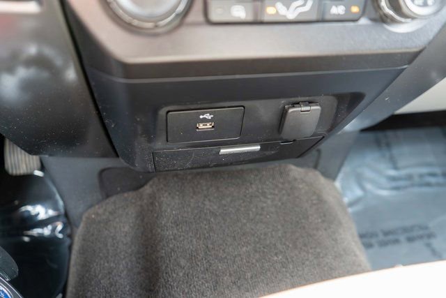 Used 2018 Ford F250 XLT AWD/4WD image 29