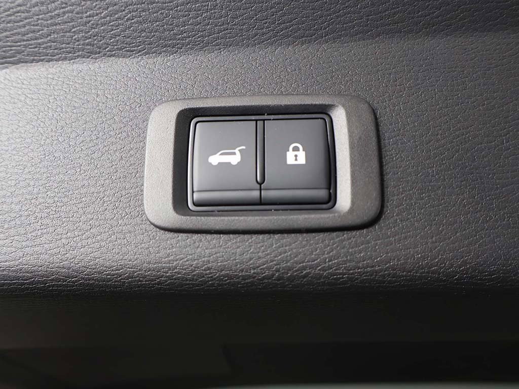 New 2025 Mitsubishi Outlander AWD image 25