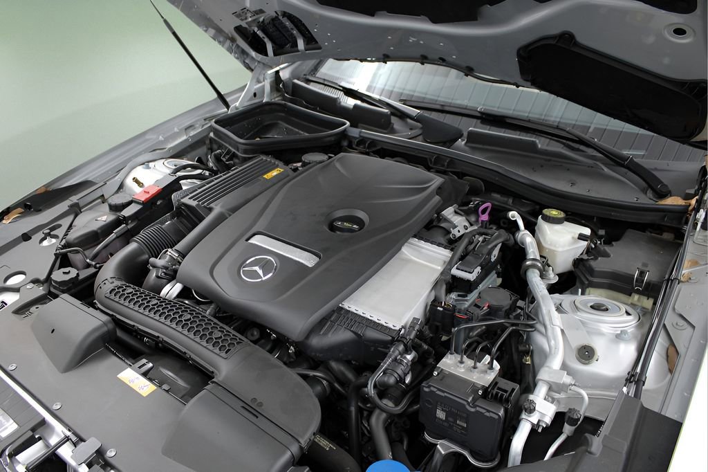 Used 2019 Mercedes-Benz SLC 300 image 33