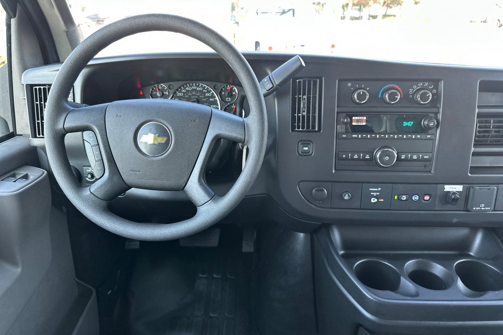 New 2025 Chevrolet Express 3500 w/ Power Convenience Package RWD image 15