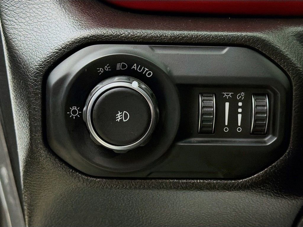 Used 2022 Jeep Wrangler Unlimited Rubicon image 27